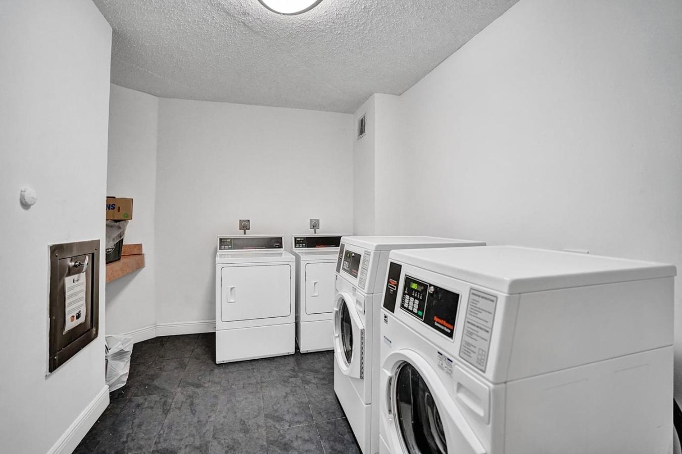 2Bd Condo Christmas Retreat Pool Beachside Χόλιγουντ Εξωτερικό φωτογραφία